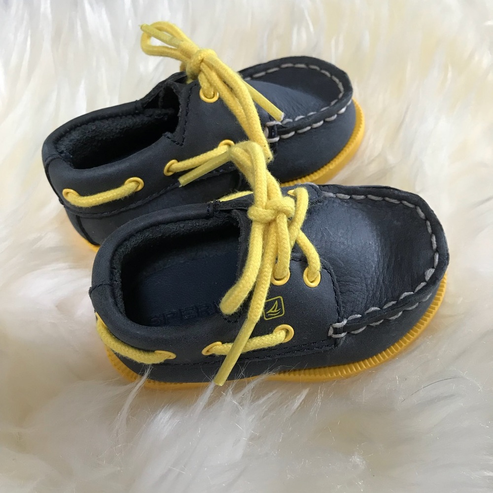 Sperry Top-Sider crib shoe